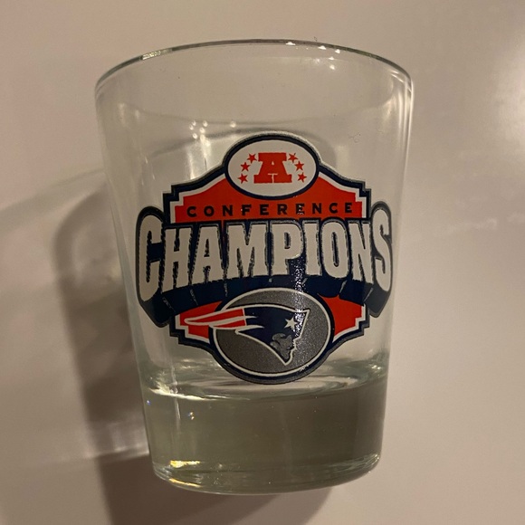 AFC Conference Champions/2005 World Series Commemorative Shot Glass - Picture 2 of 2